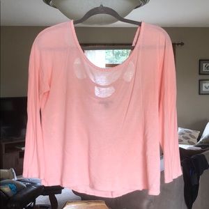 AE peach flowy top with cut-outs